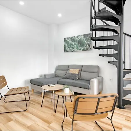 4 Y 2 Banos Apartment