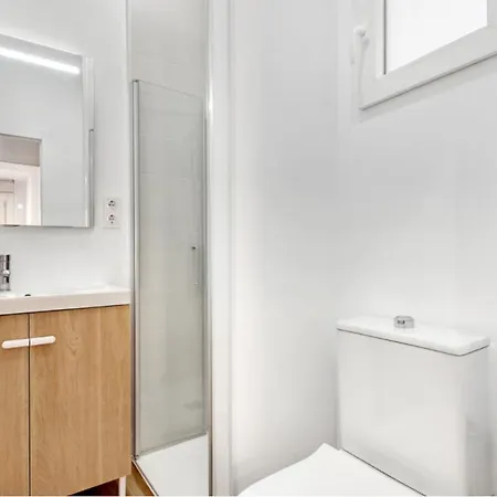 Apartment 4 Y 2 Banos *