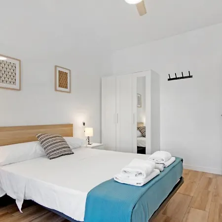 4 Y 2 Banos * Puerto de Sagunto